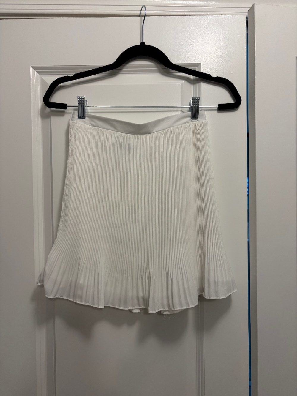 Lulus White Pleated Skirt